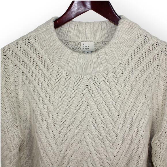 Medium ANewDay Sweater Chevron Knit BellSleeve Soft Fisherman - Picture 3 of 10